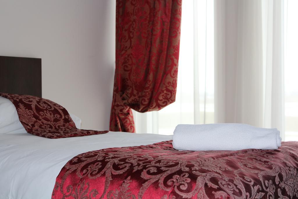 Rezidencija Grizulo Ratai Guest House Sasnava Room photo